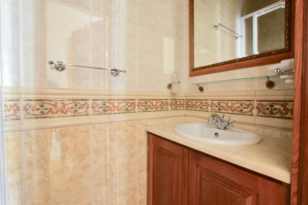 Standerd Apartment By Hi5 - Lovag Family Suites بودابست المظهر الخارجي الصورة