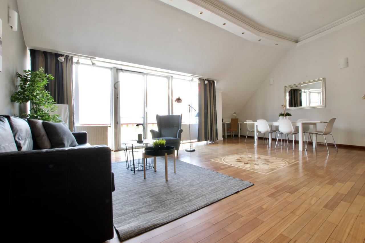 Standerd Apartment By Hi5 - Lovag Family Suites بودابست المظهر الخارجي الصورة